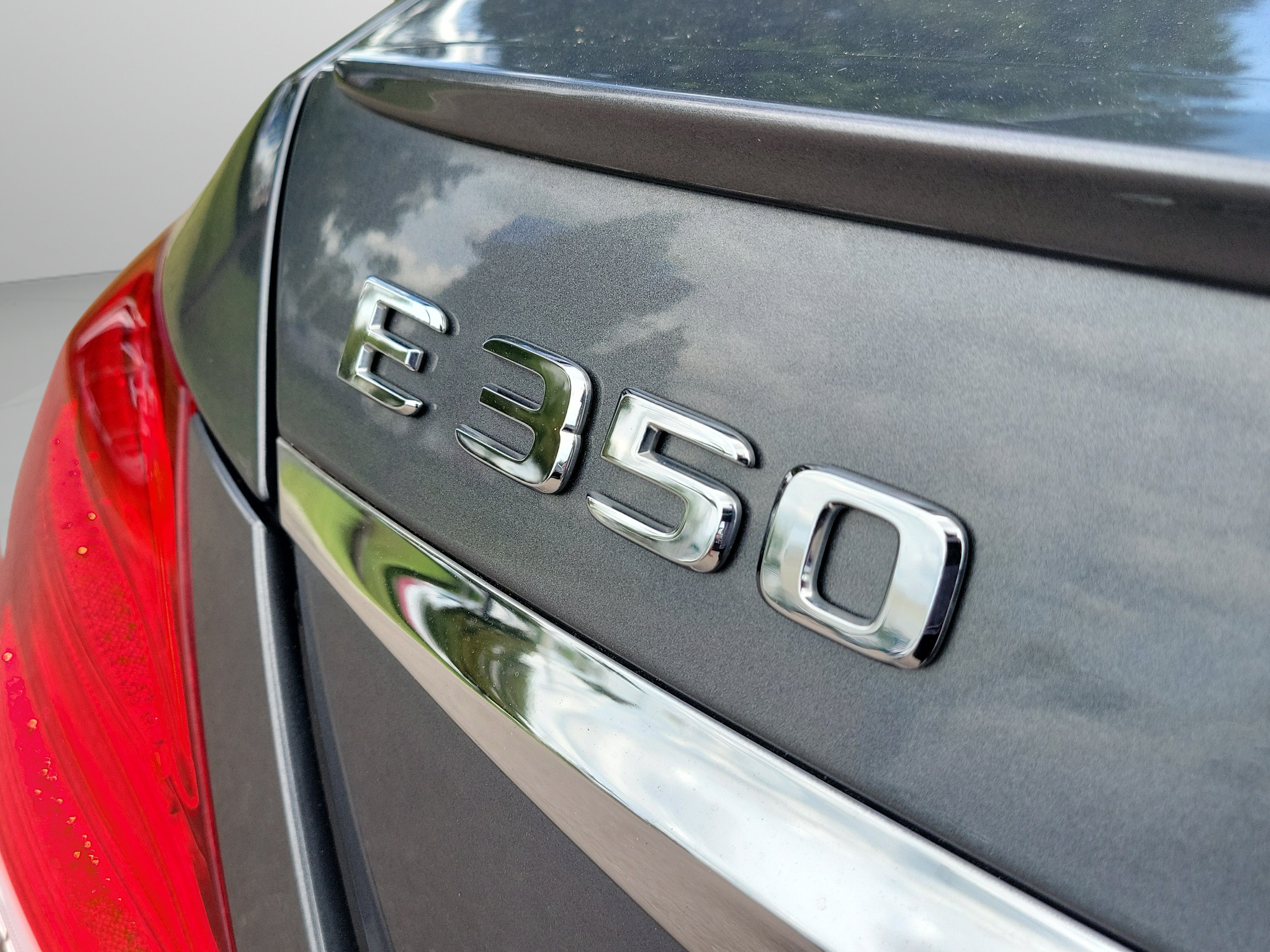 Used 2020 Mercedes-Benz E 350 4MATIC Sedan image 7