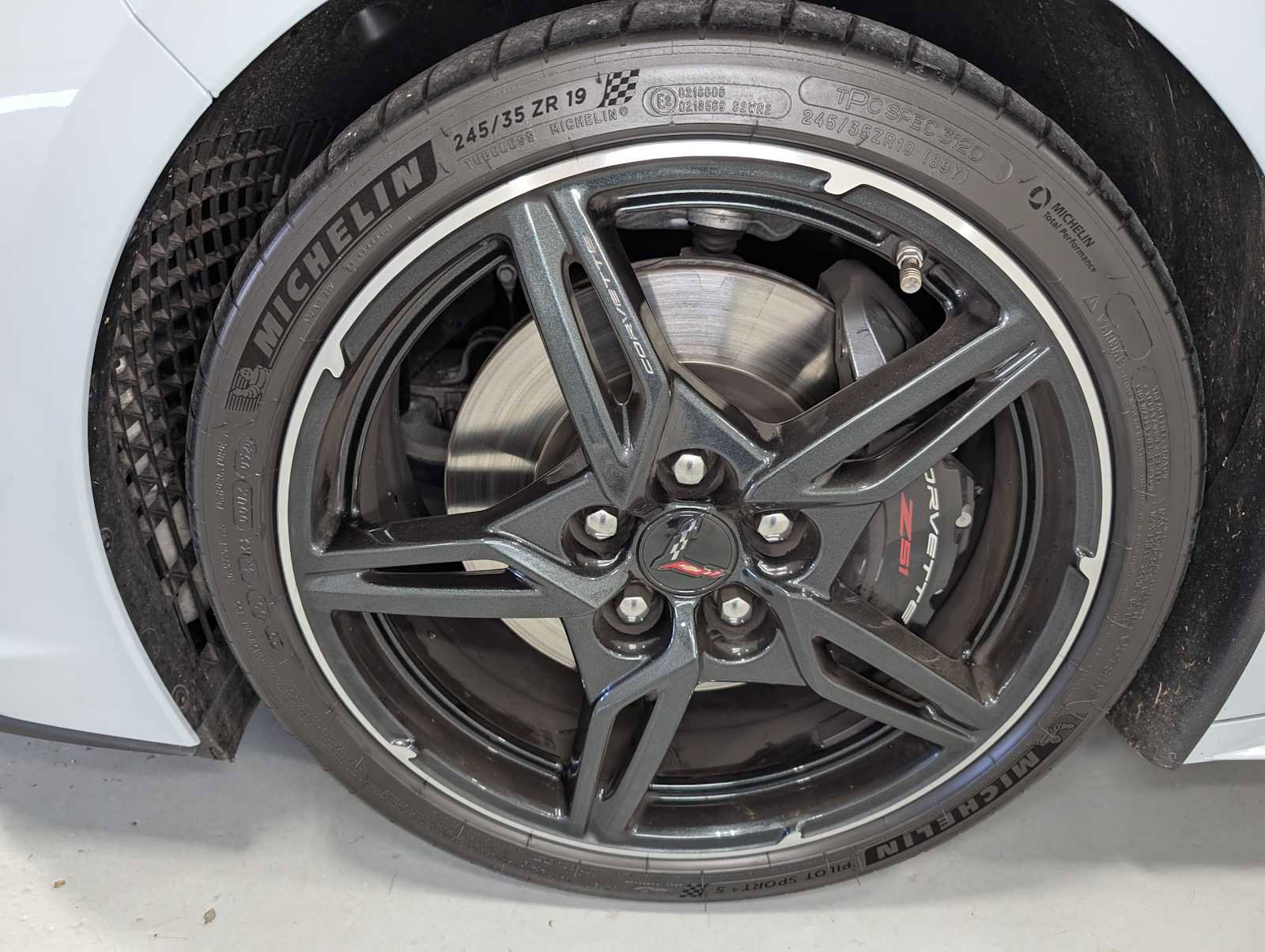 Used 2020 Chevrolet Corvette Stingray Preferred Cpe w/ 2LT Preferred Equipment Group RWD image 3