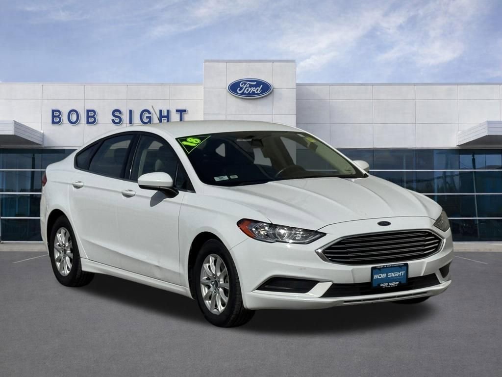 Used 2018 Ford Fusion S image 2