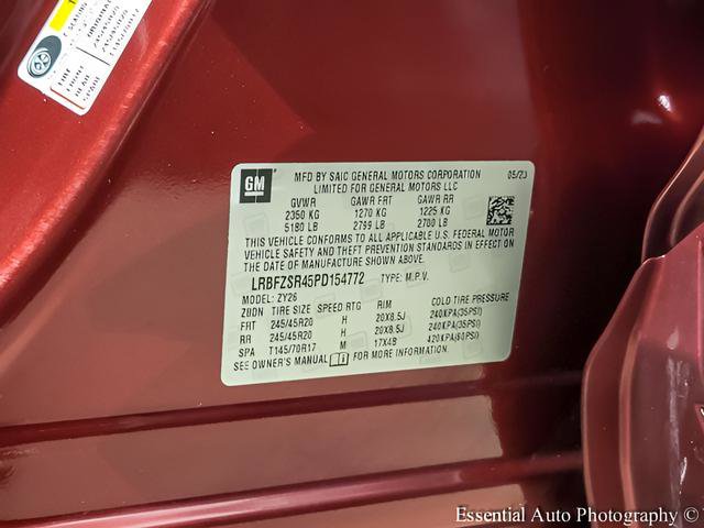 Used 2023 Buick Envision Avenir AWD/4WD image 31