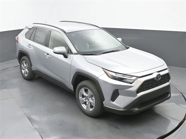 New 2025 Toyota RAV4 XLE image 27