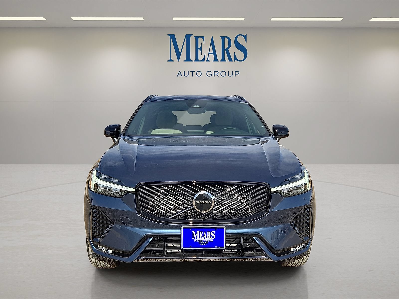 New 2026 Volvo XC60 B5 Core AWD/4WD image 8