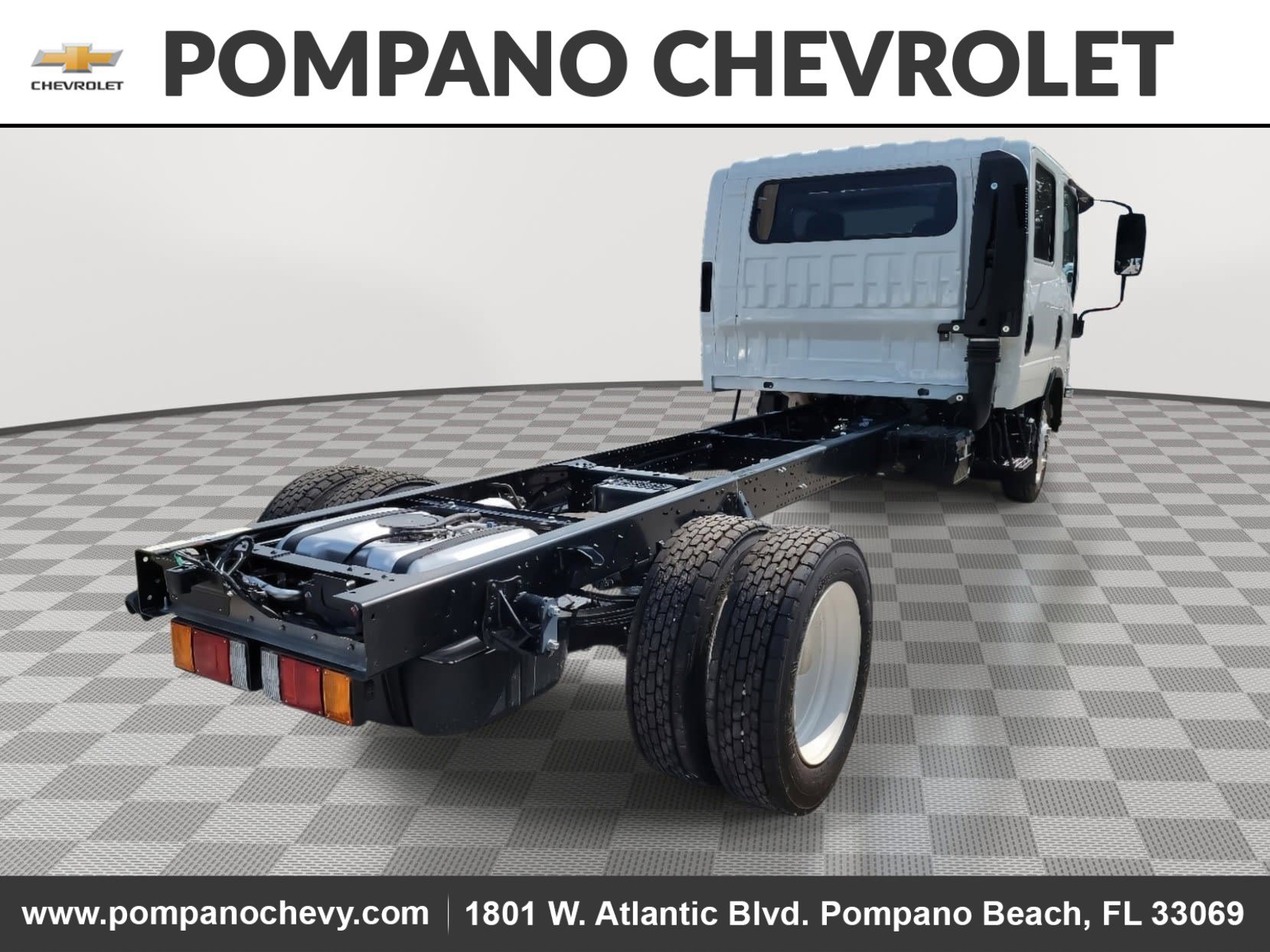 Used 2025 Chevrolet Low Cab Forward image 5