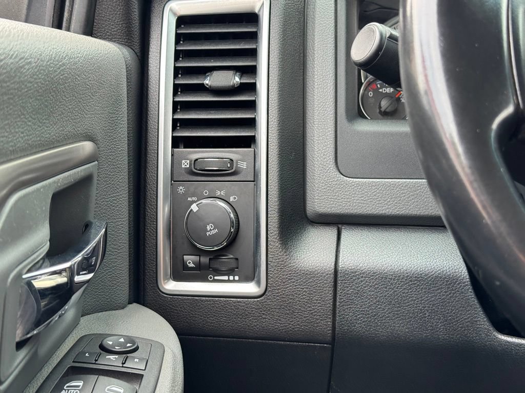 Used 2016 RAM 3500 Big Horn AWD/4WD image 32