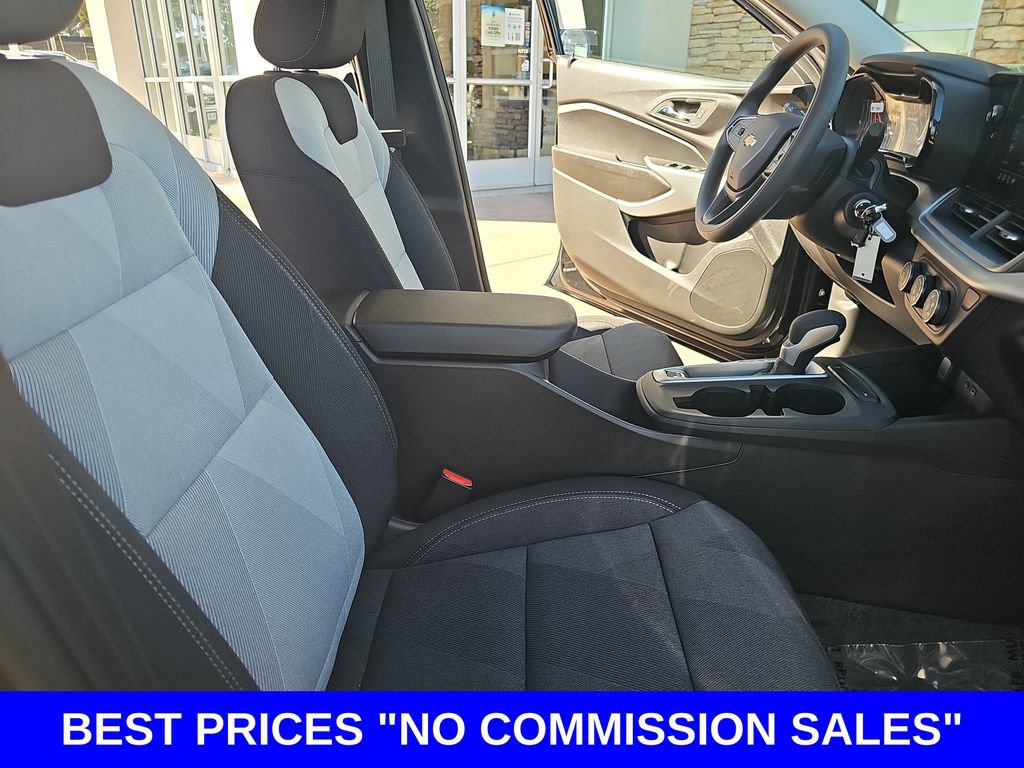 New 2026 Chevrolet Trax LS w/ LS Convenience Package FWD image 10