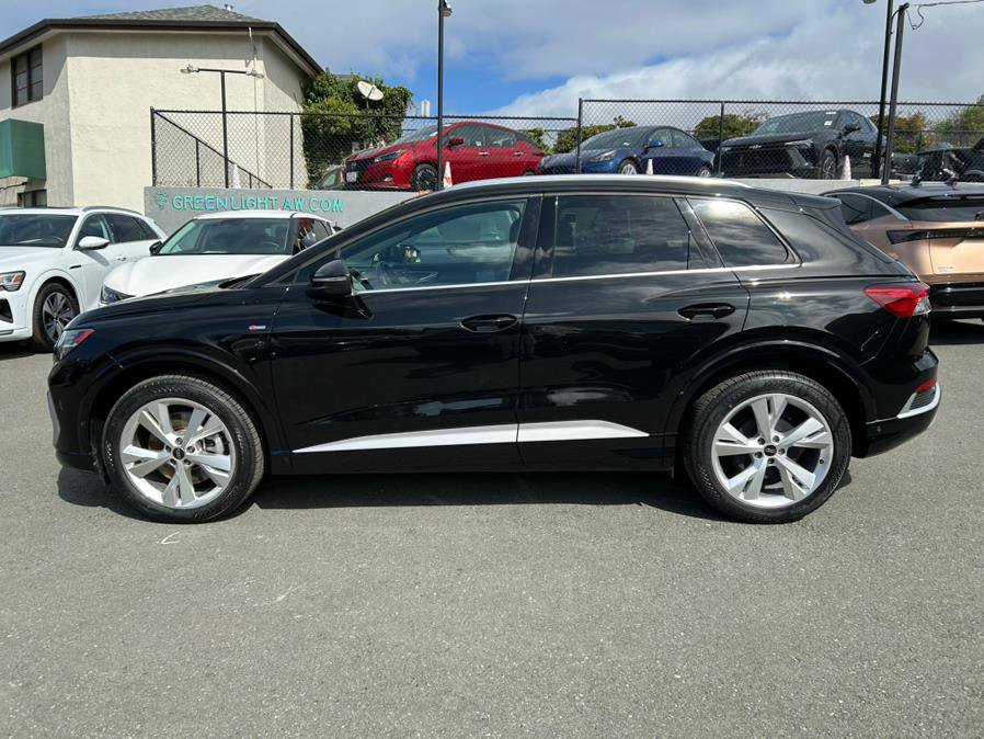 Used 2023 Audi Q4 e-tron Prestige w/ 20" Wheel Package image 9
