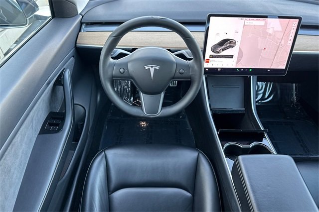 Used 2019 Tesla Model 3 Long Range image 16