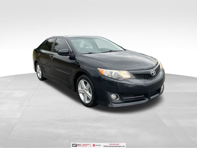 Used 2014 Toyota Camry SE FWD image 8