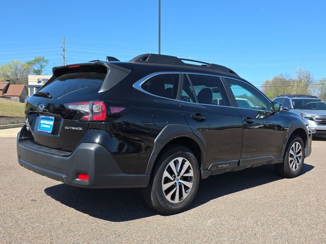 Used 2024 Subaru Outback Premium image 4