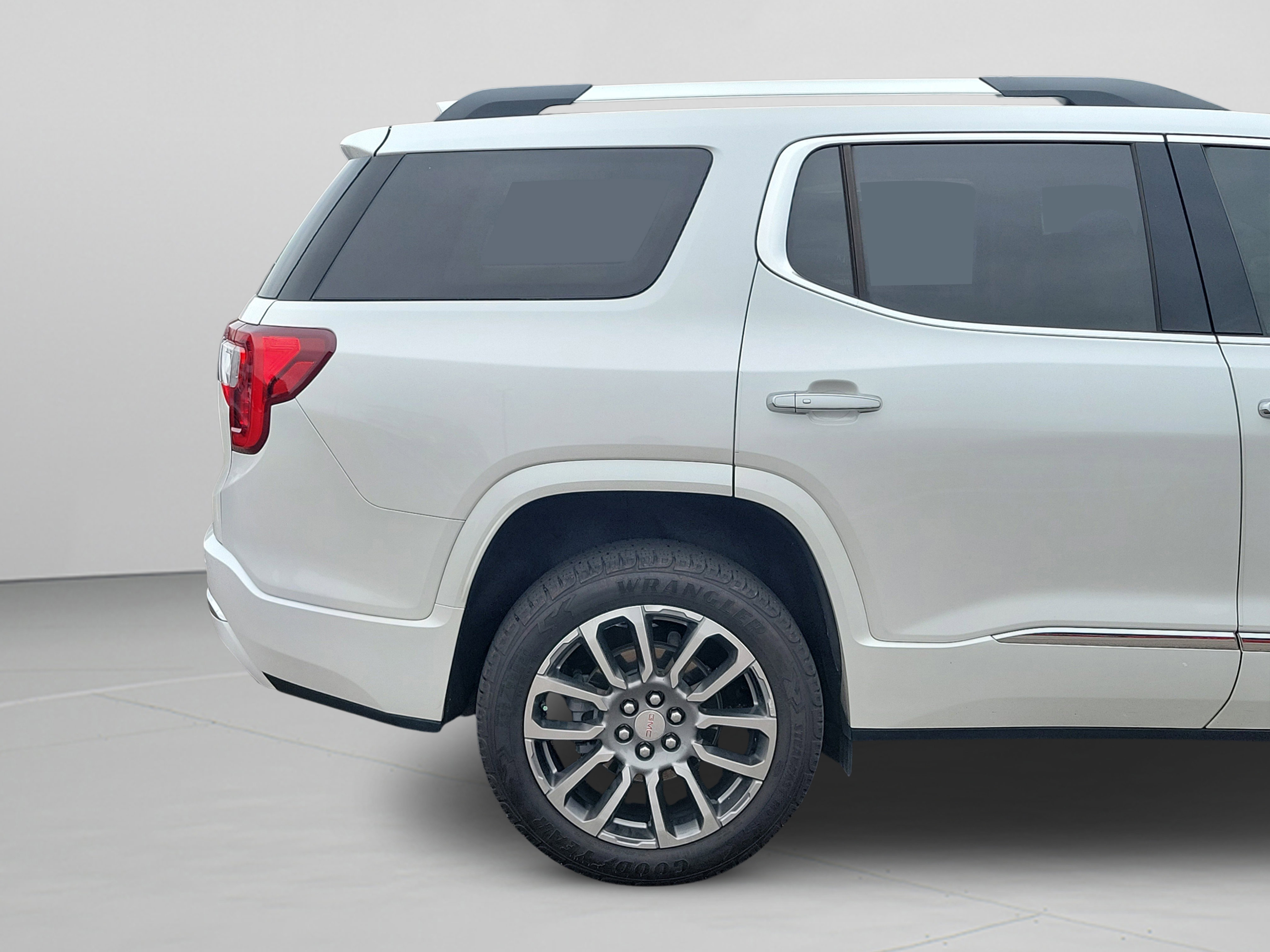 Used 2021 GMC Acadia Denali w/ Denali Technology Package image 35