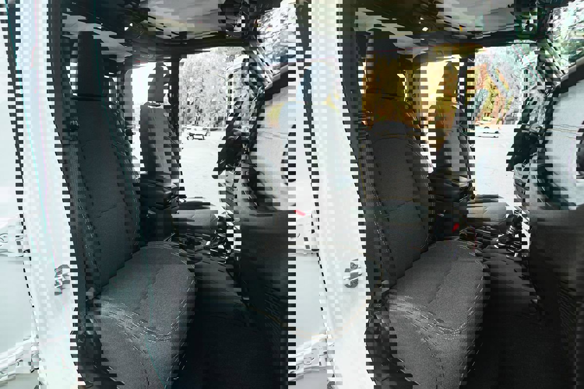 Used 2024 Jeep Gladiator Sport image 18