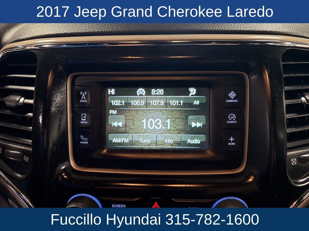 Used 2017 Jeep Grand Cherokee Laredo image 18
