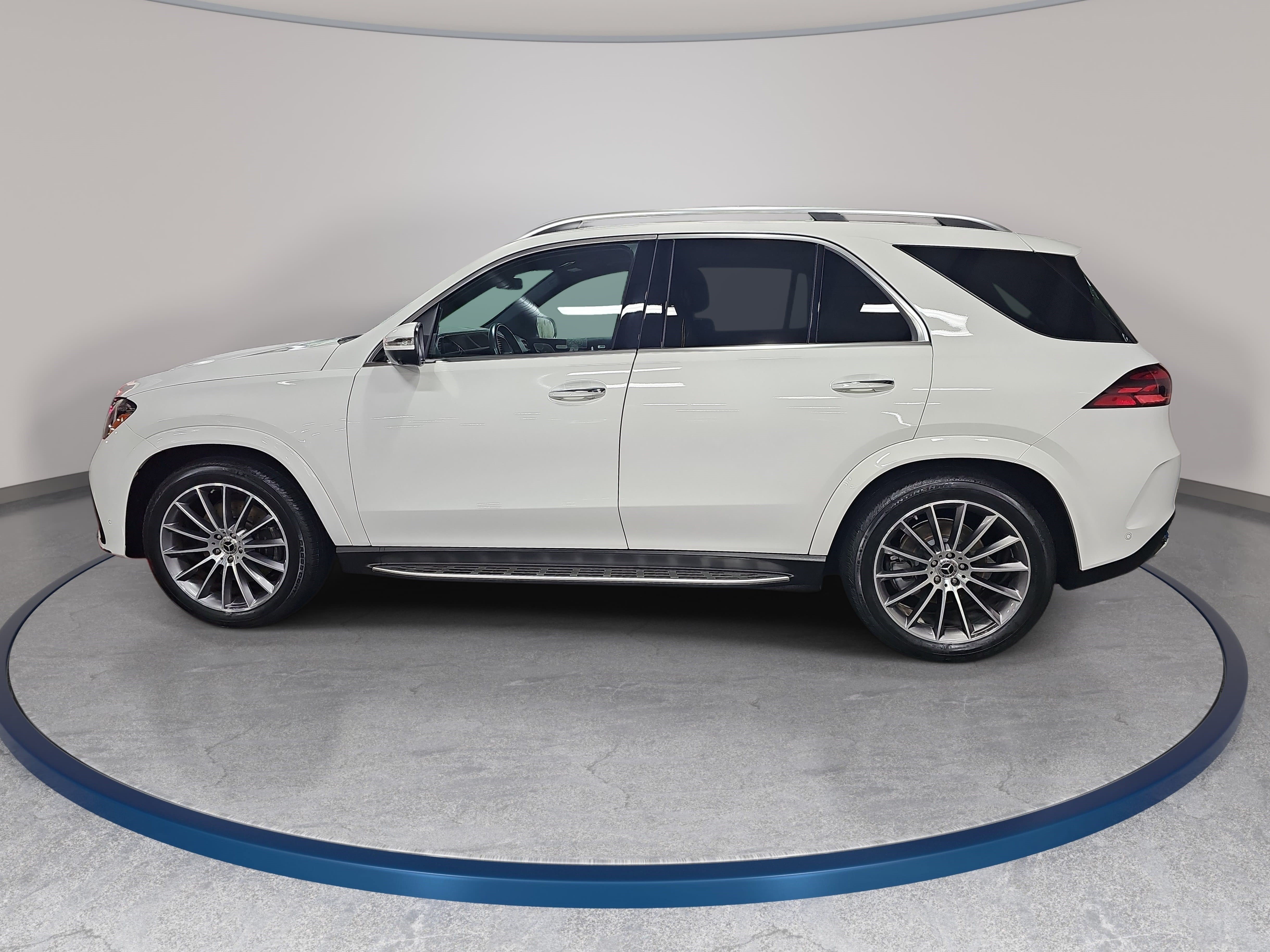 Used 2024 Mercedes-Benz GLE 350 4MATIC image 8