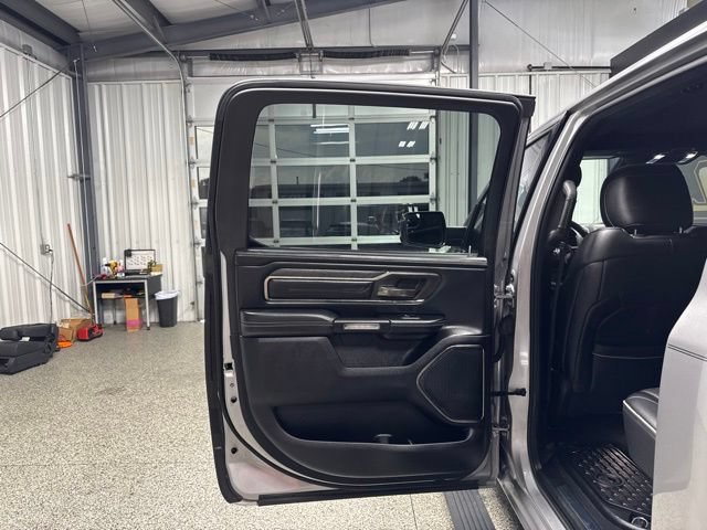 Used 2019 RAM 1500 Limited w/ Advanced Safety Group AWD/4WD image 17