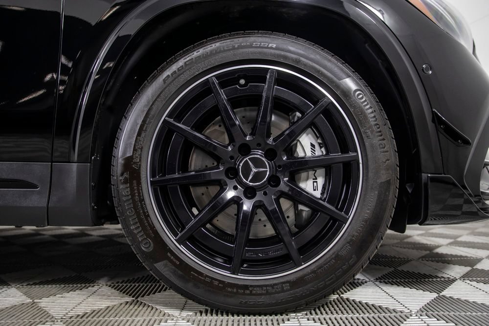 Used 2025 Mercedes-Benz GLA 35 AMG 4MATIC image 40