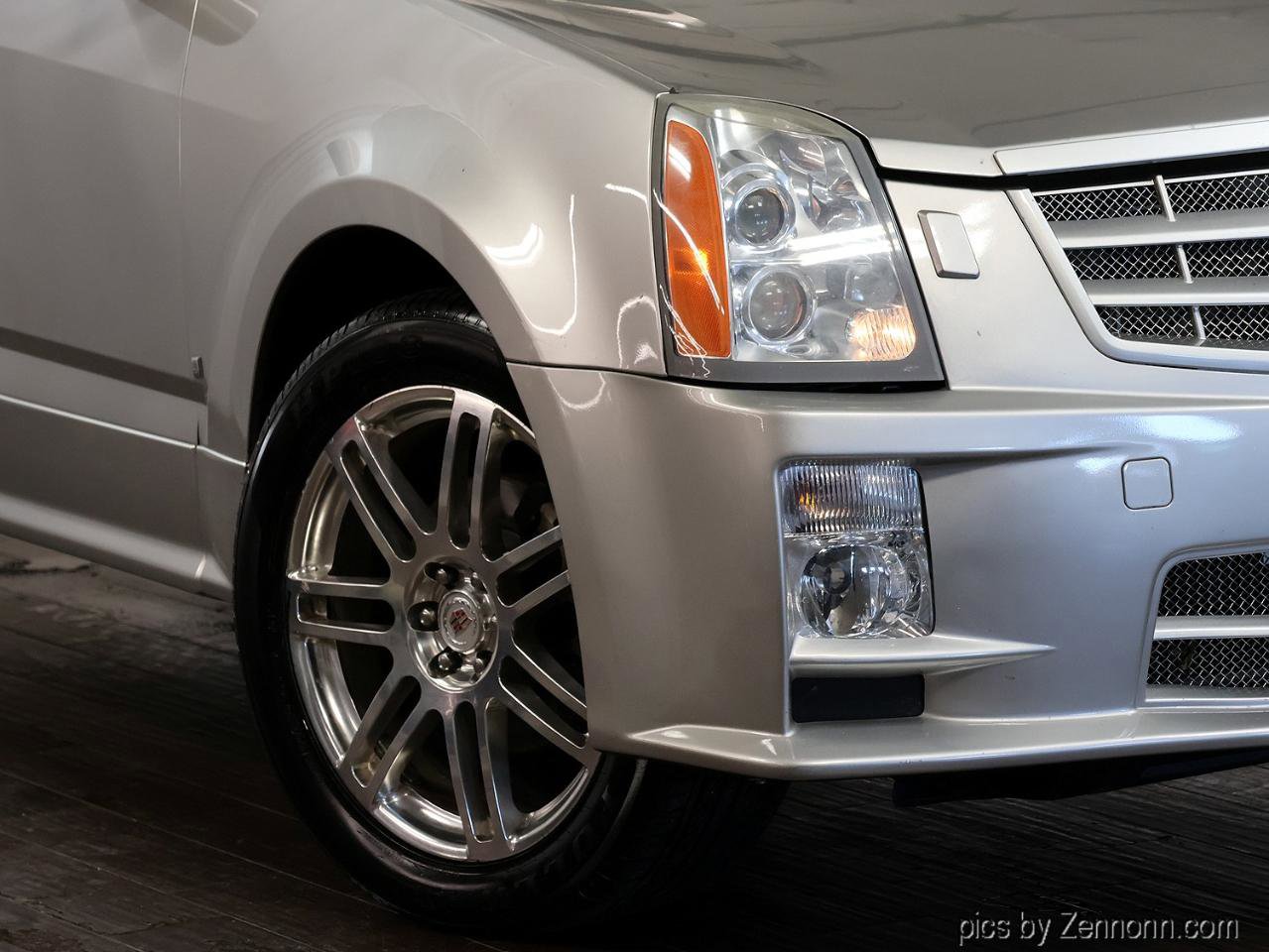 Used 2007 Cadillac SRX V8 w/ Utility Package image 3
