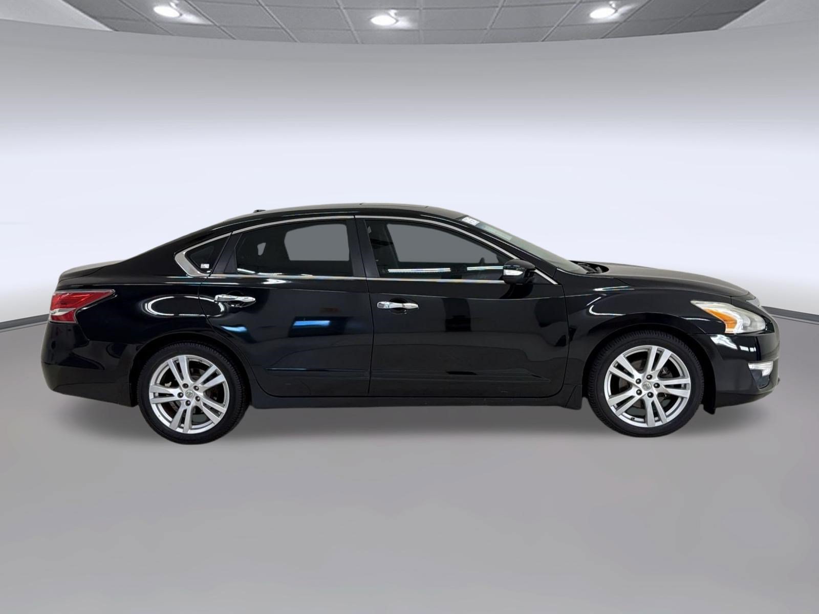 Used 2014 Nissan Altima 3.5 SL w/ Technology Package FWD image 8