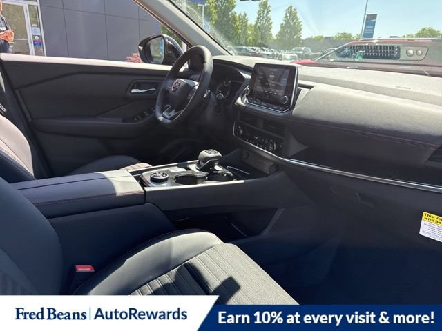 New 2026 Nissan Rogue SV w/ Rock Creek Premium Package AWD/4WD image 12