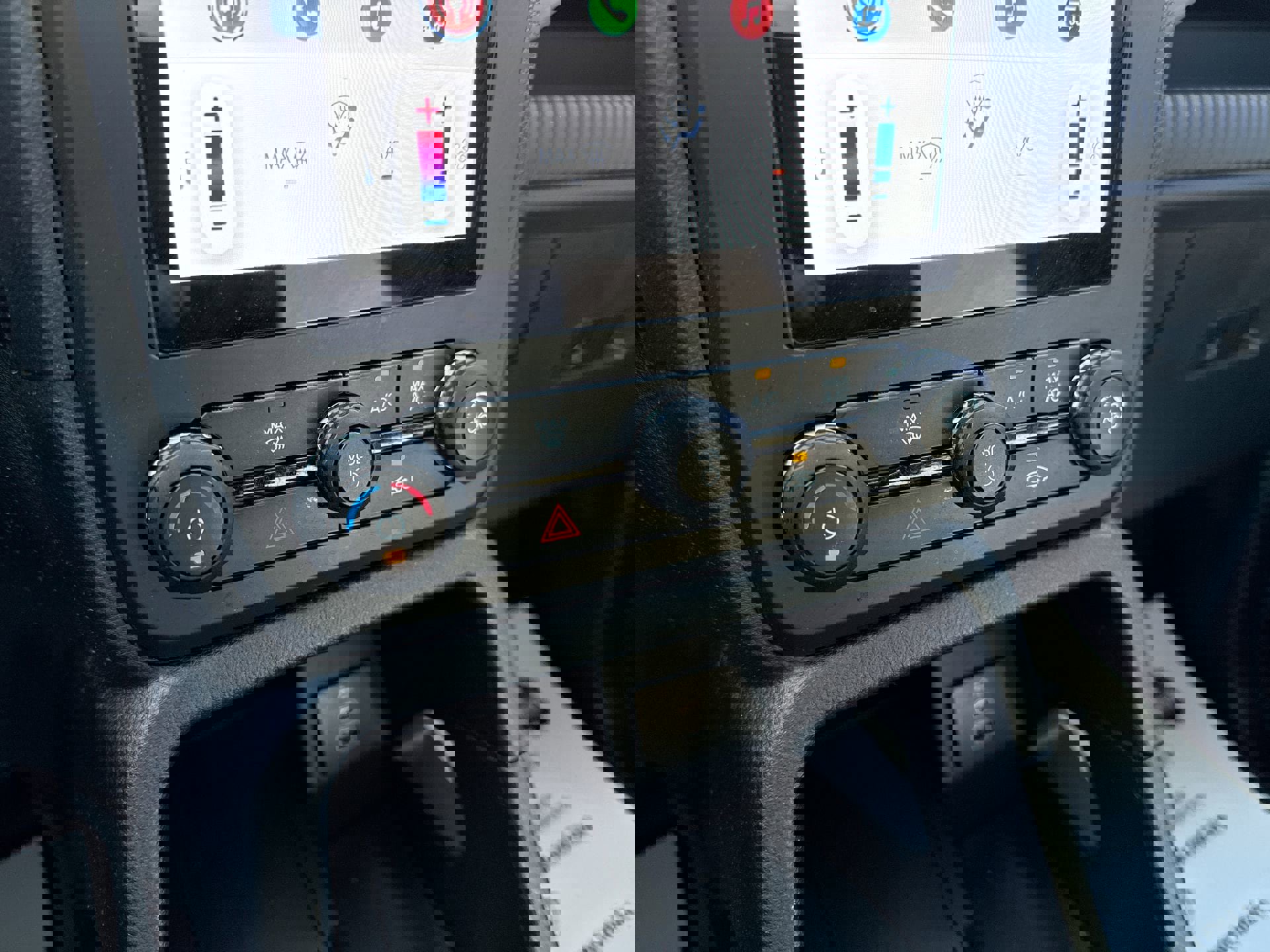 Used 2024 Ford Ranger XL w/ Trailer Tow Package image 16