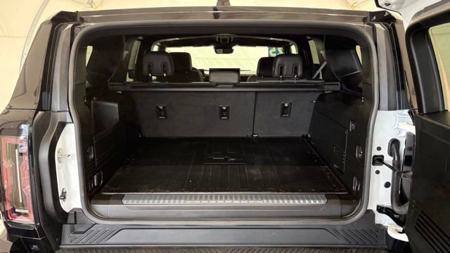 Used 2025 GMC Hummer EV 2X w/ LPO, Cargo Utility Package AWD/4WD image 4