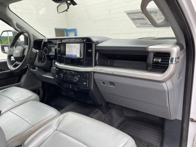 Used 2023 Ford F250 XL w/ Snow Plow/Camper Package AWD/4WD image 26