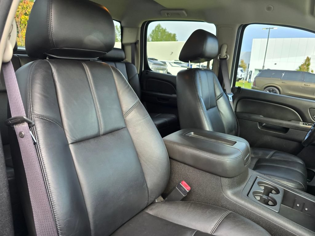 Used 2012 Chevrolet Silverado 2500 LTZ w/ LTZ Plus Package AWD/4WD image 11