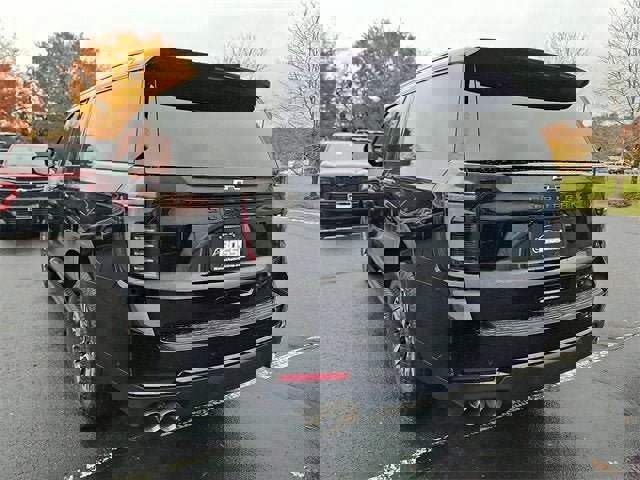 New 2026 Chevrolet Suburban Z71 w/ Comfort Package image 4