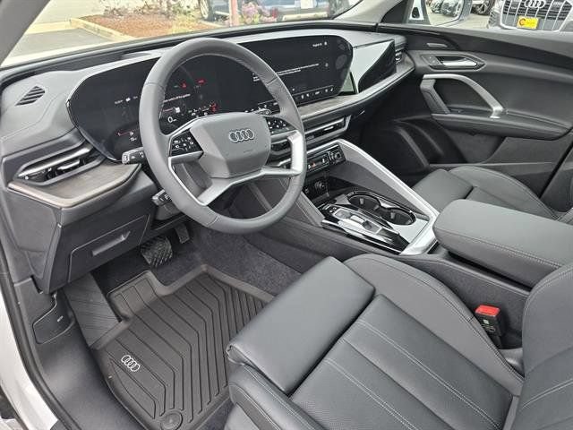 Used 2025 Audi Q5 Premium AWD/4WD image 11