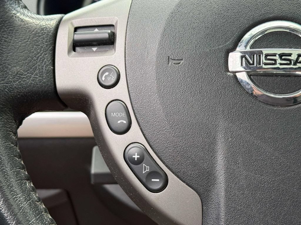 Used 2012 Nissan Sentra 2.0 SR w/ Special Edition Pkg FWD image 16