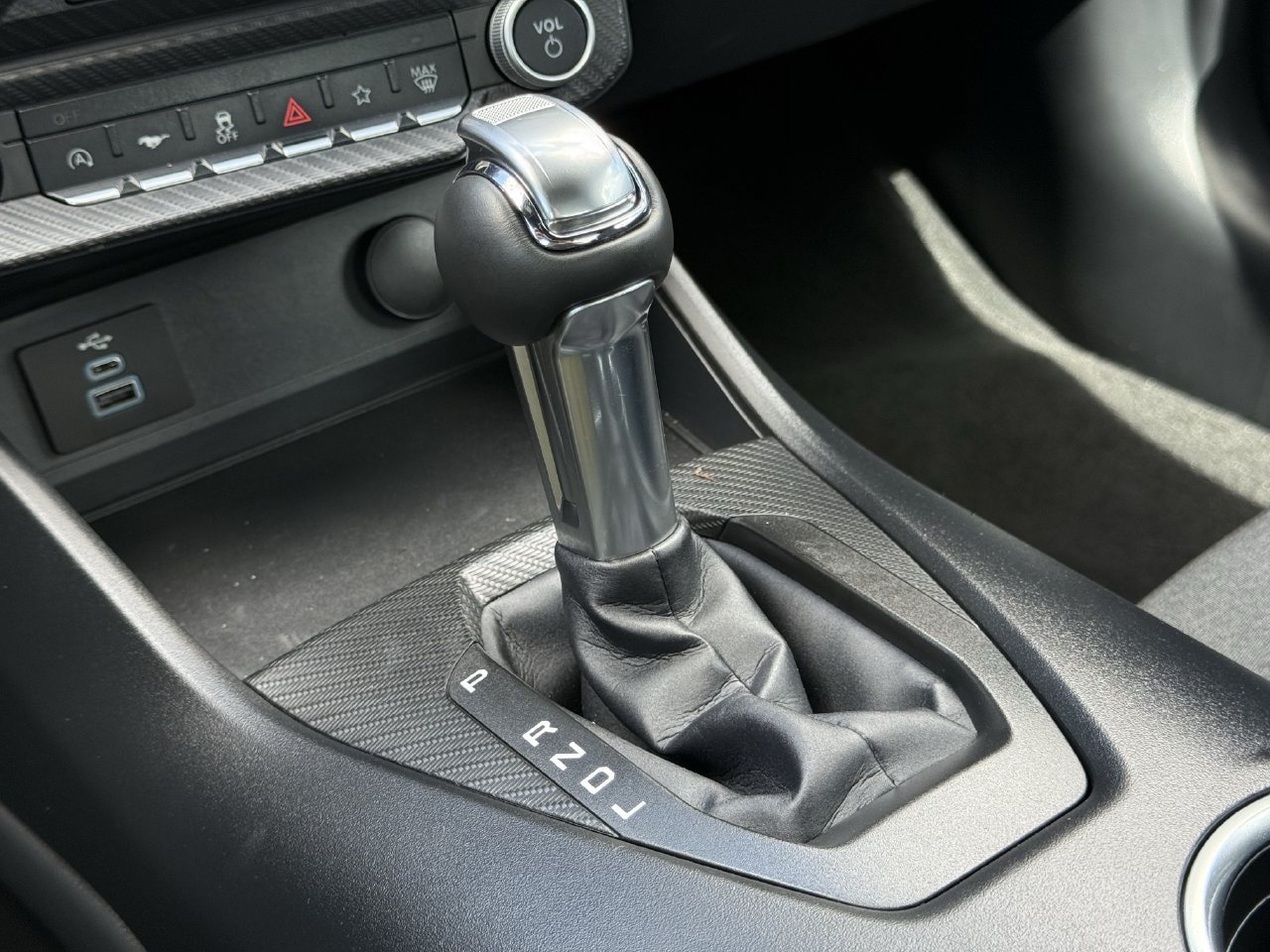 Certified 2025 Ford Mustang Coupe RWD image 20