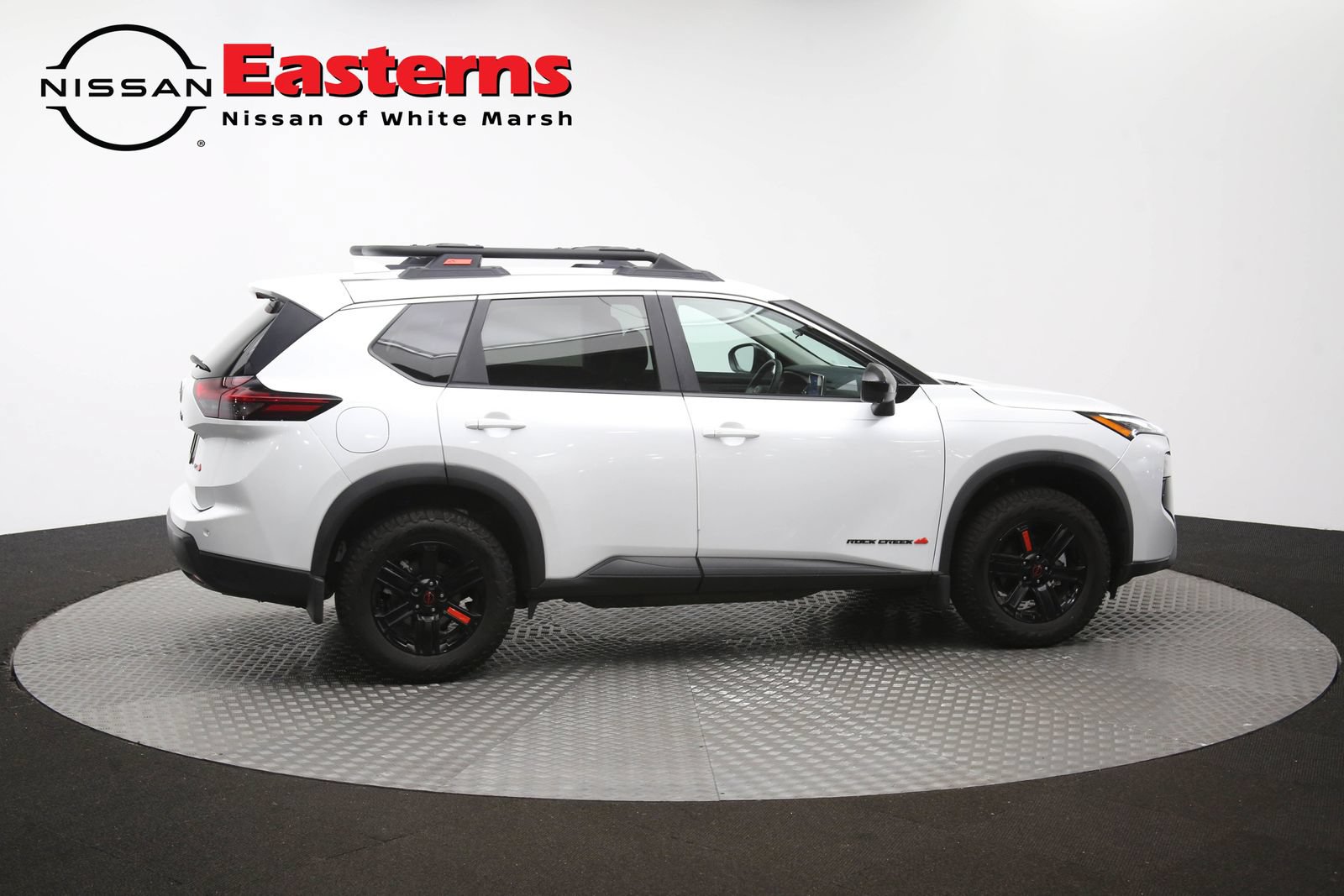 Used 2025 Nissan Rogue SV AWD/4WD image 42