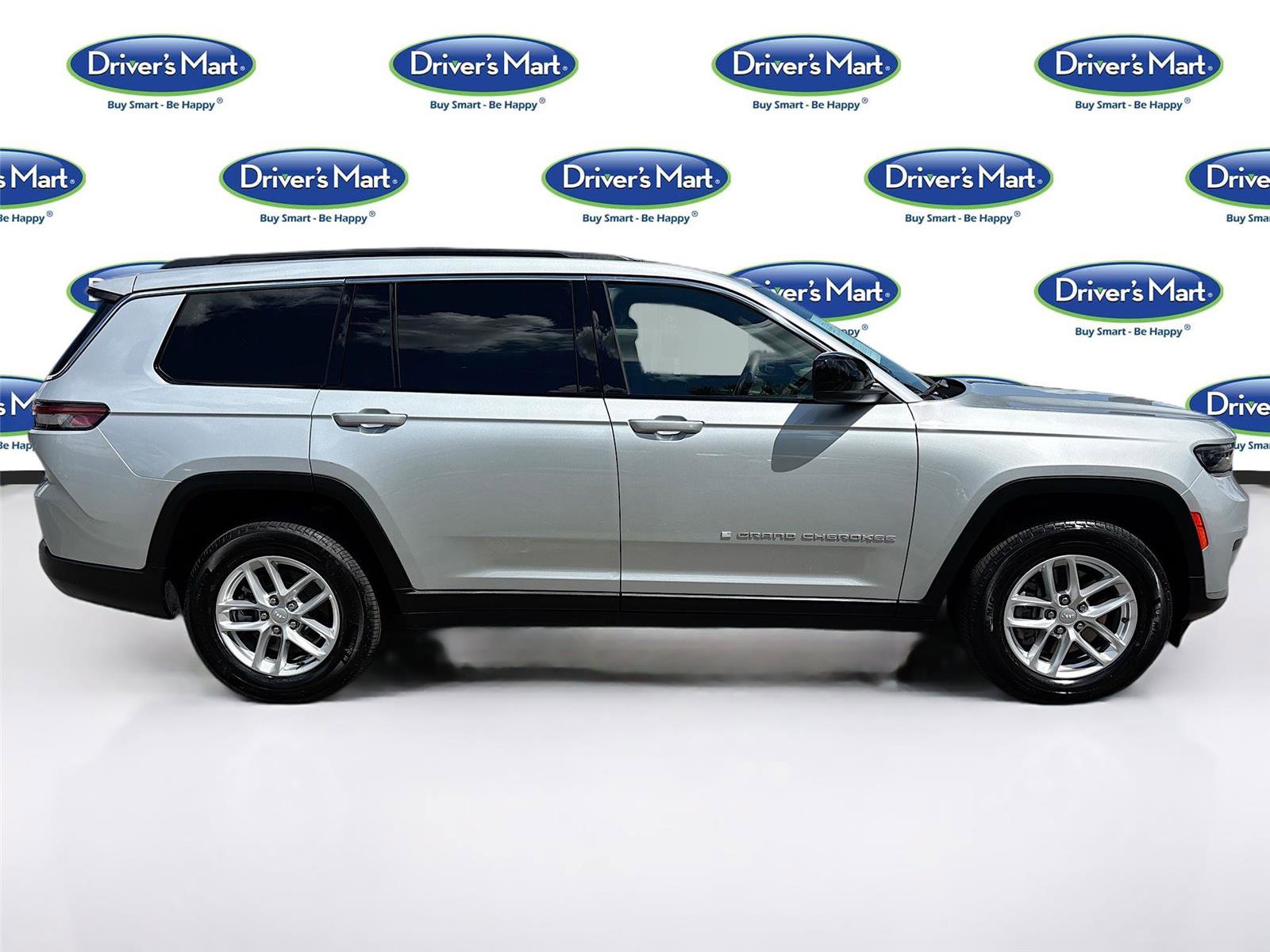 Used 2024 Jeep Grand Cherokee L Laredo image 9