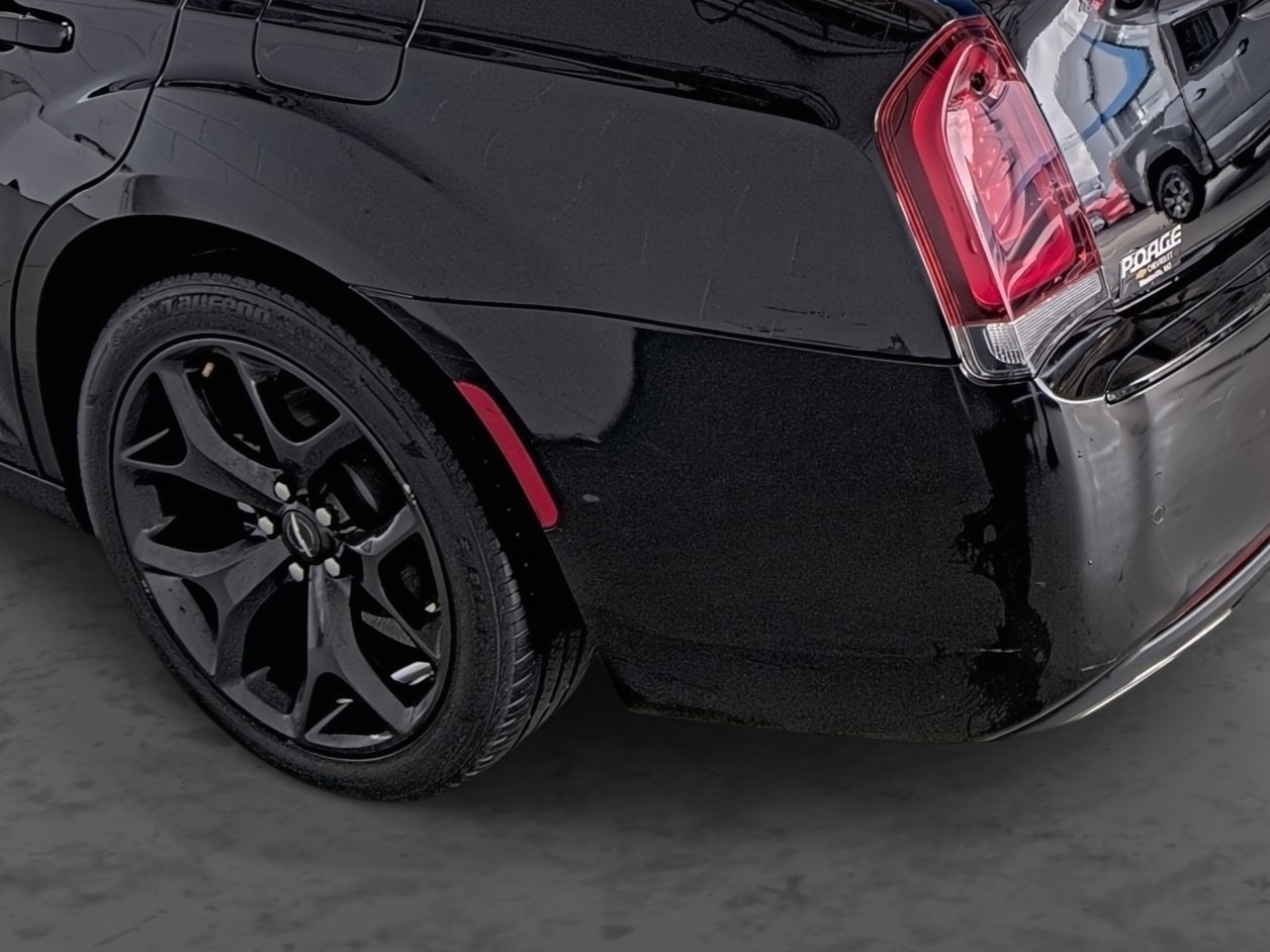 Used 2021 Chrysler 300 S RWD image 9