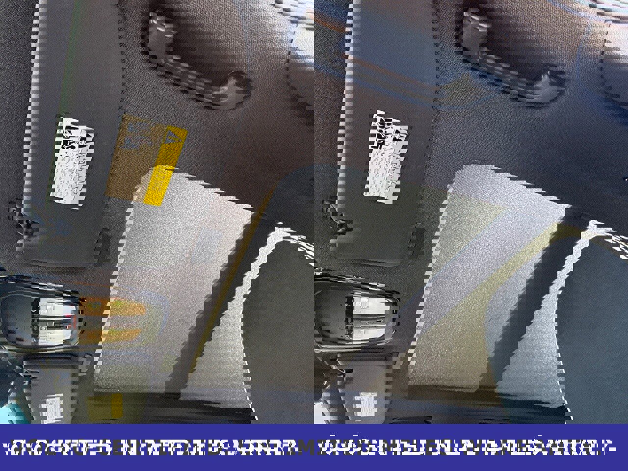 Certified 2025 Volvo XC40 B5 Plus image 28