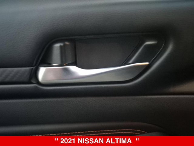 Certified 2021 Nissan Altima 2.5 SR w/ SR Premium Package AWD/4WD image 13