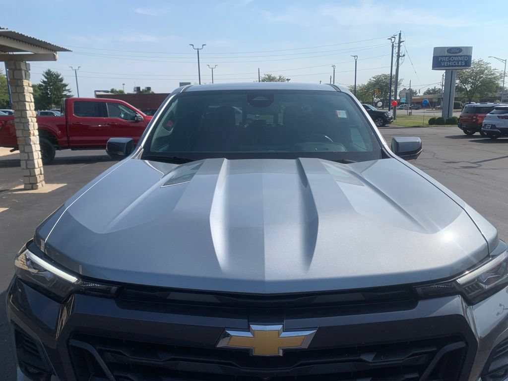 Used 2024 Chevrolet Colorado LT w/ LT Convenience Package III AWD/4WD image 12