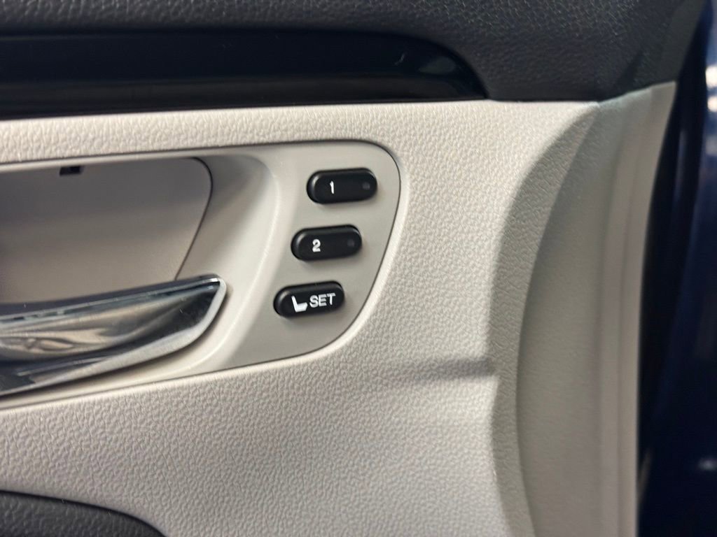 Used 2020 Honda Pilot Touring image 10