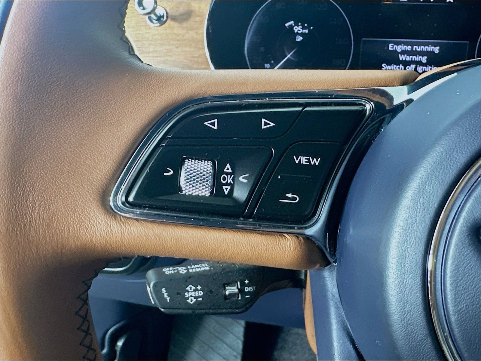 Used 2023 Bentley Bentayga Extended Wheelbase AWD/4WD image 20