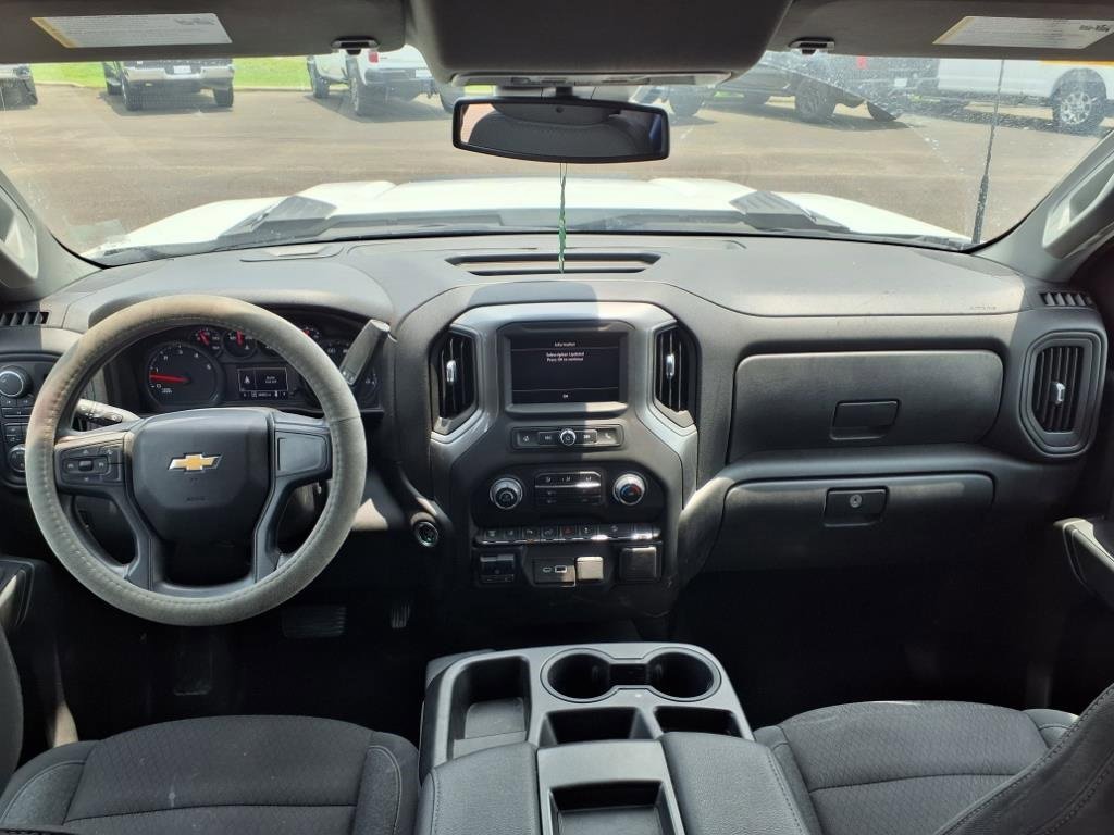 Used 2024 Chevrolet Silverado 2500 Custom w/ Custom Value Package image 28