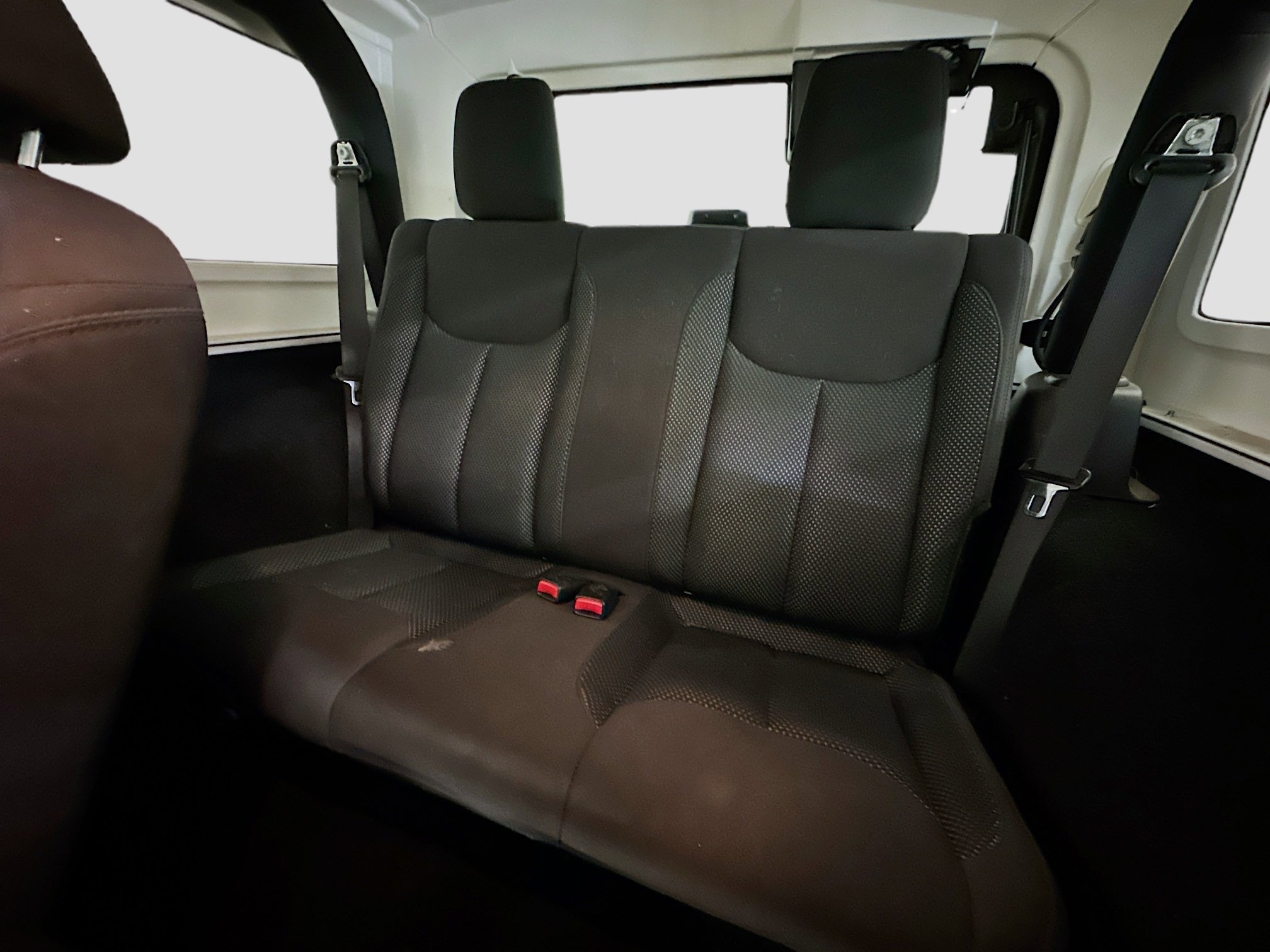 Used 2016 Jeep Wrangler Sport image 26