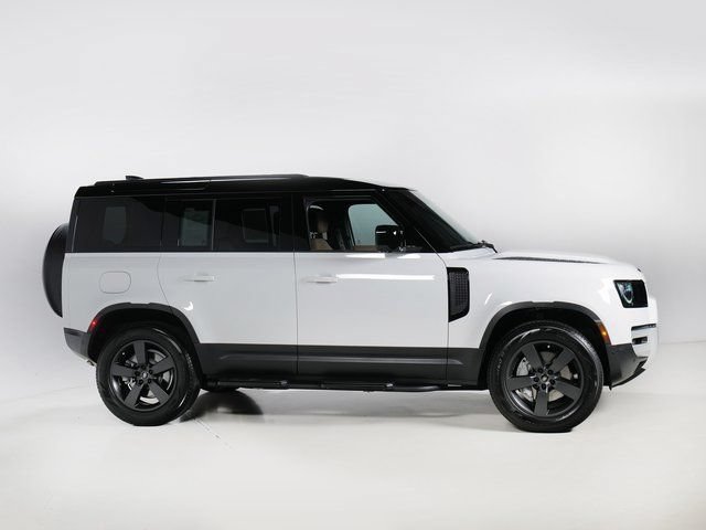 Certified 2025 Land Rover Defender 110 S AWD/4WD image 30