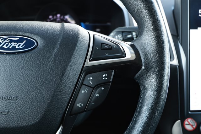 Used 2024 Ford Edge SEL AWD/4WD image 14