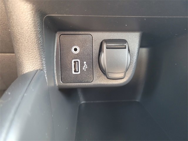 Certified 2022 Nissan Versa SR w/ Trunk Package image 25