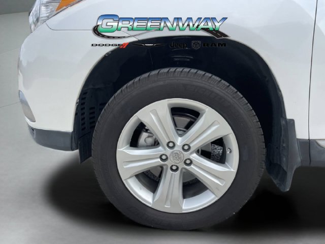 Used 2012 Toyota Highlander Limited w/ Tow Pkg FWD image 33