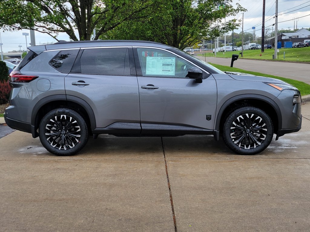 New 2026 Nissan Rogue Dark Armor AWD/4WD image 2