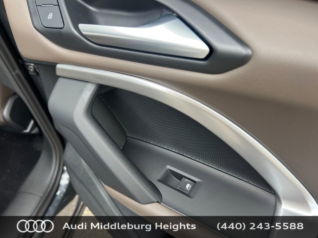 Used 2025 Audi Q5 Premium Plus w/ Premium Plus image 31