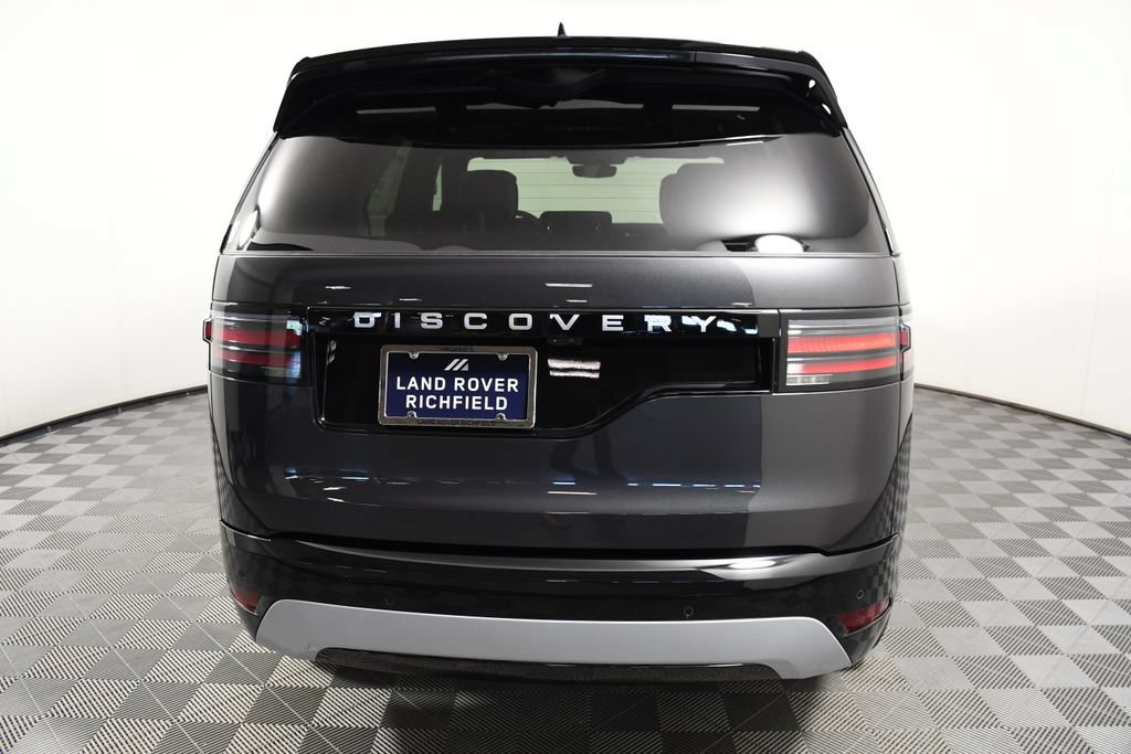 Certified 2026 Land Rover Discovery Limited Edition AWD/4WD image 5
