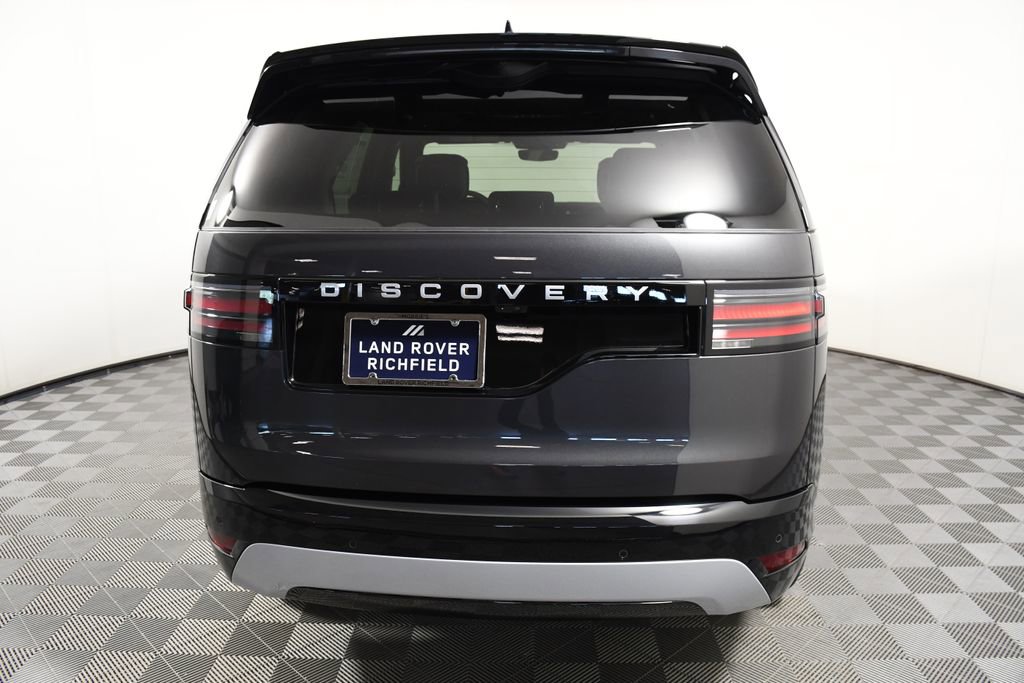 Used 2026 Land Rover Discovery Limited Edition AWD/4WD image 5