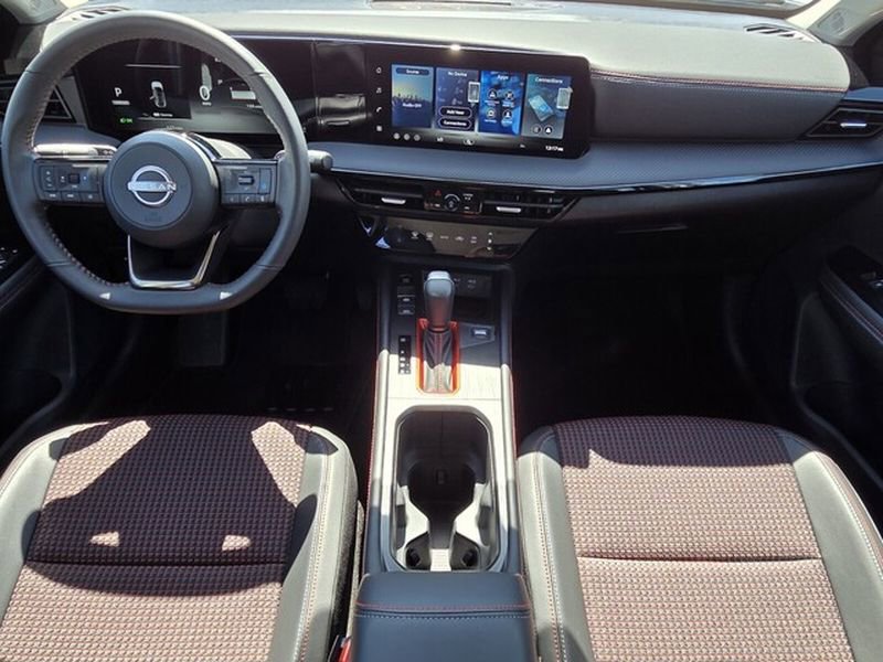 Used 2026 Nissan Kicks SR image 10