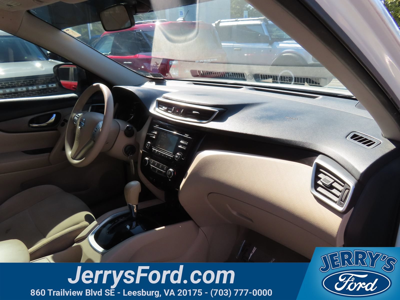 Used 2015 Nissan Rogue S AWD/4WD image 16